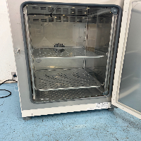 Thermo HERATherm Refrigerated Incubator image 3